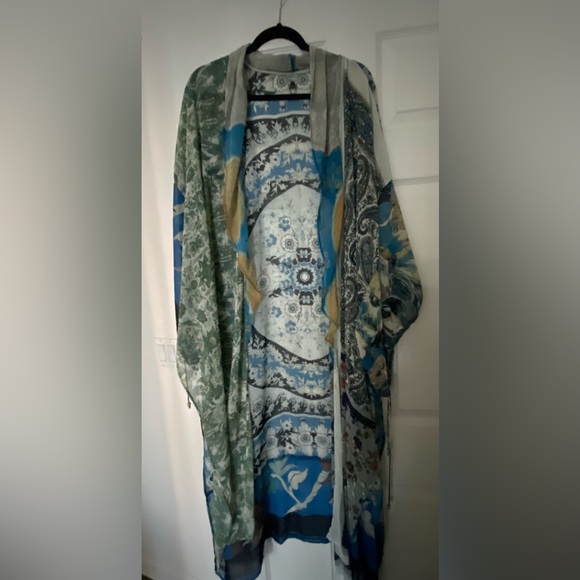 Free People Keep Up With The Kimono - Picture 4 of 8